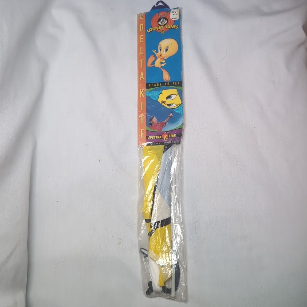 Vintage 1999 Spectra Star 42" Delta Kite Looney Tunes Tweety Bird NOS